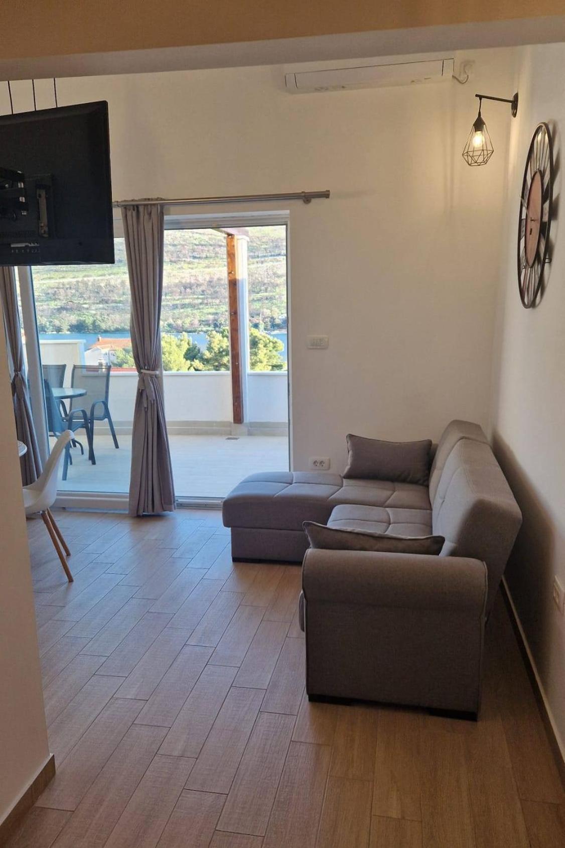 Apartament By The Sea Grebastica, - 4254